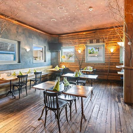 Hotel La Croix Blanche Hauterive  Zewnętrze zdjęcie