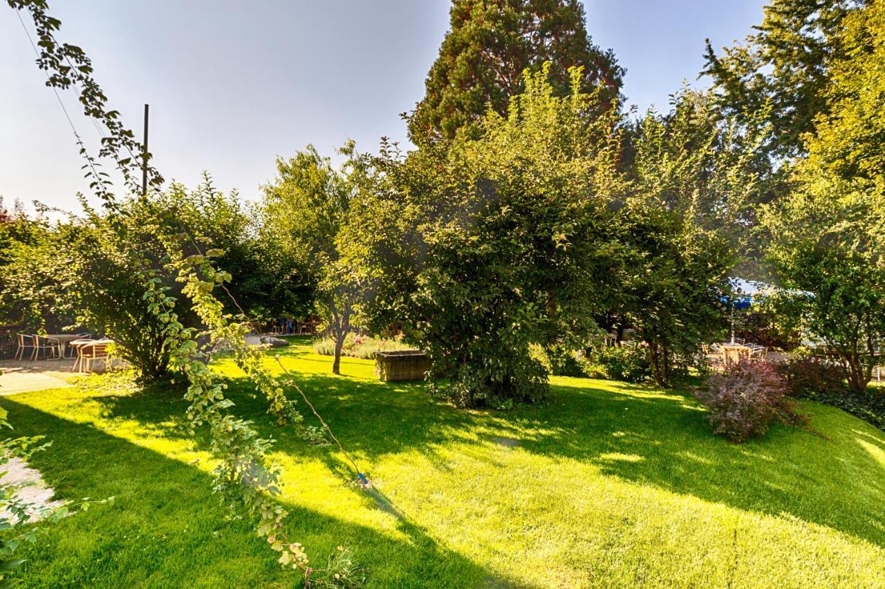 Hotel La Croix Blanche Hauterive  Zewnętrze zdjęcie